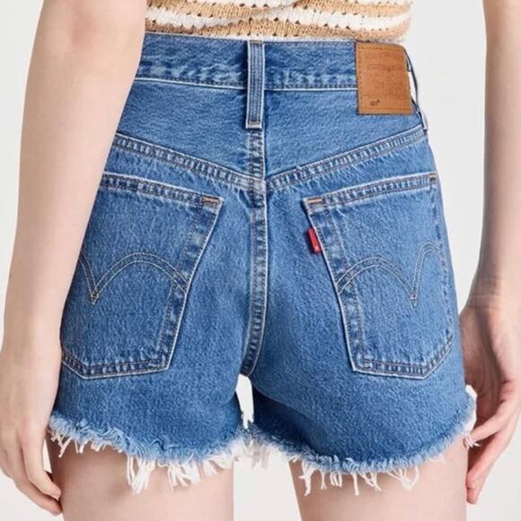 LEVI'S 501® Original Fit High Rise Women's Shorts Size 27 - Picture 2 of 7